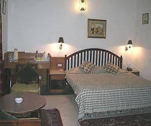 Corbett Treff Hotel Dhikuli Buitenkant foto