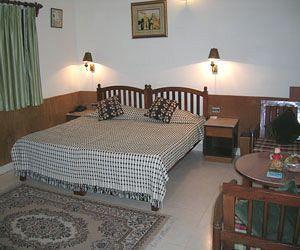 Corbett Treff Hotel Dhikuli Buitenkant foto