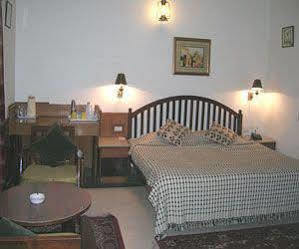 Corbett Treff Hotel Dhikuli Buitenkant foto